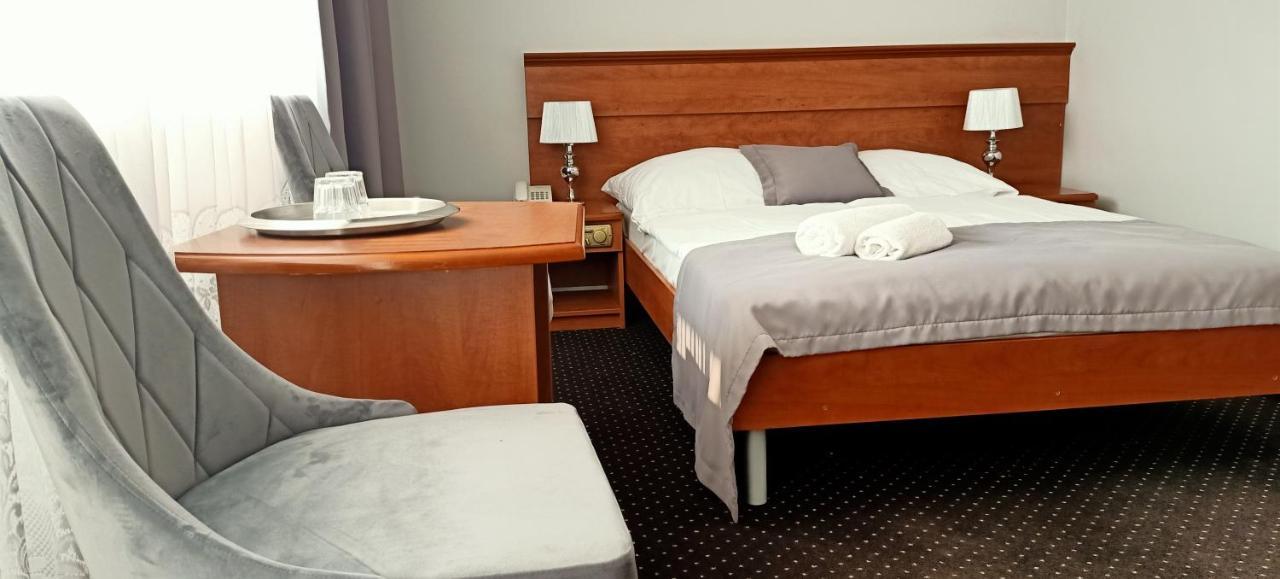 Hotel Wodnik Twoj Hotel Z Widokiem Na Morze أوسترونيه مورسكية المظهر الخارجي الصورة