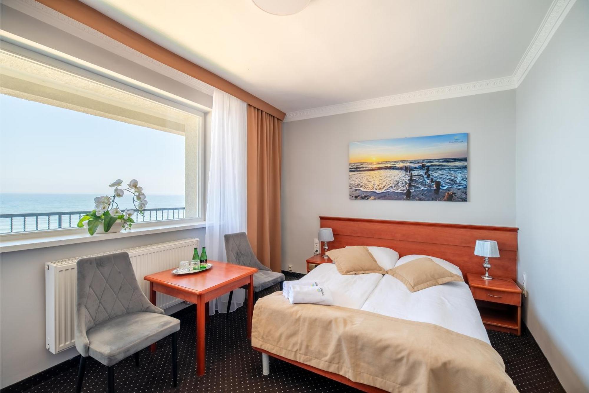 Hotel Wodnik Twoj Hotel Z Widokiem Na Morze أوسترونيه مورسكية المظهر الخارجي الصورة